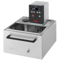 Huber Circulator with stainless steel baths up to +200°C...