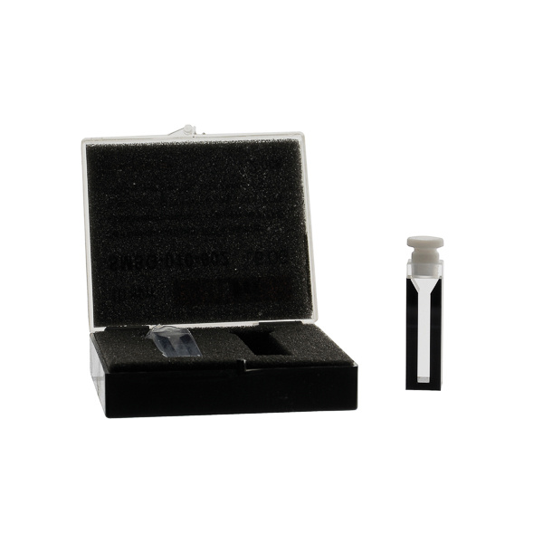 Labbox semi-micro cuvette with PTFE lid, 158,07